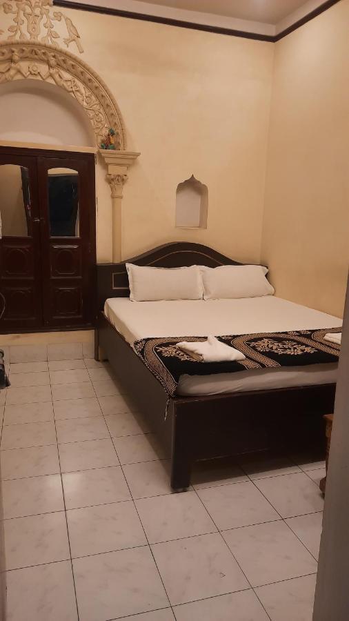 Baba Guest House Варанаси Экстерьер фото